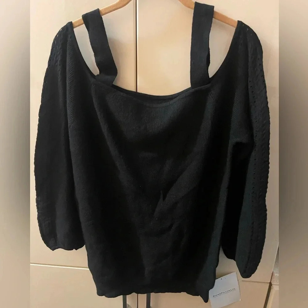 Rising Falcon Sweater Size 1X Black